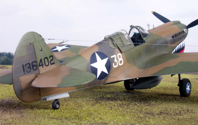 Eduard Zoom FE241 1/48 Curtiss P-40E Kittyhawk/Warhawk AMTech AMT 