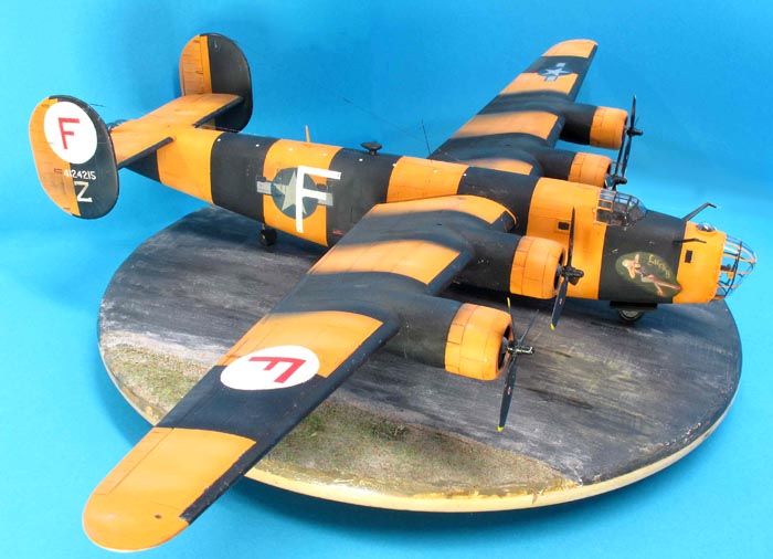 1/48 モノグラム B-24D 横ー中-